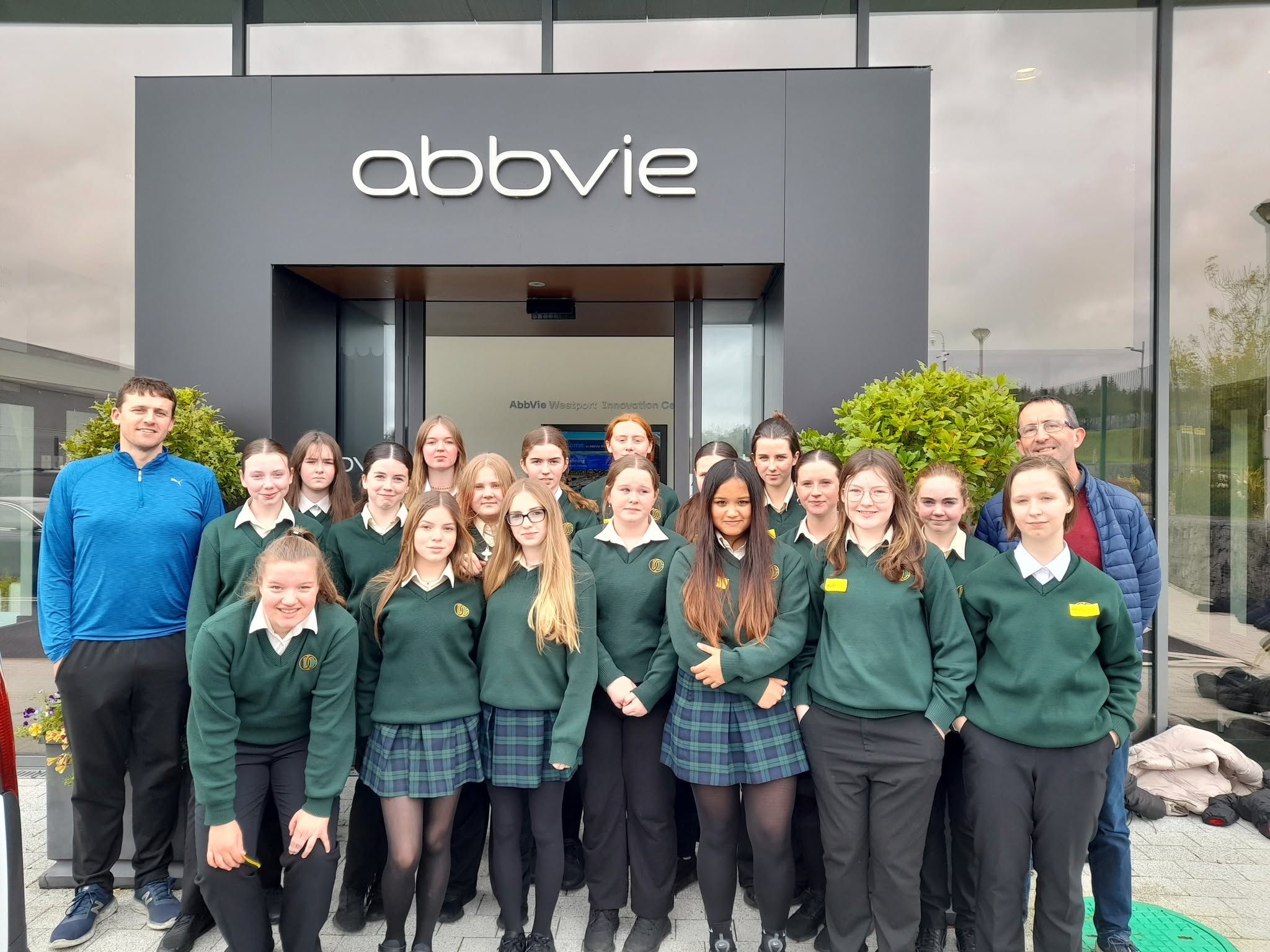 Women in Engineering Teams Undertake Technical Briefings at AbbVie Research Facility
