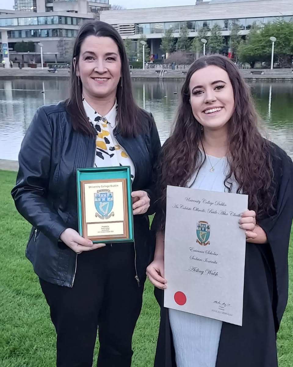 Law & Politics Scholar Aisling Walsh Honoured at UCD Entrance Ceremony!